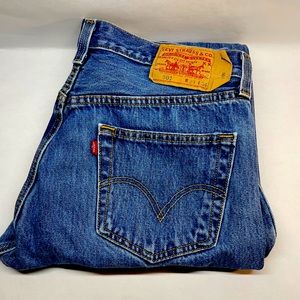 Mens Levi’s 501 Straight leg 33x34 jeans medium blue